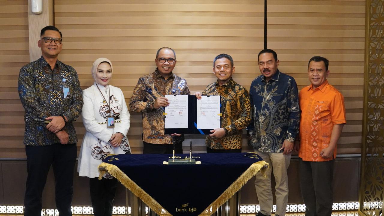 Penandatanganan MoU dan PKS Dengan Bank BJB, Kantor Pusat Bank BJB Bandung, 8 Oktober 20252