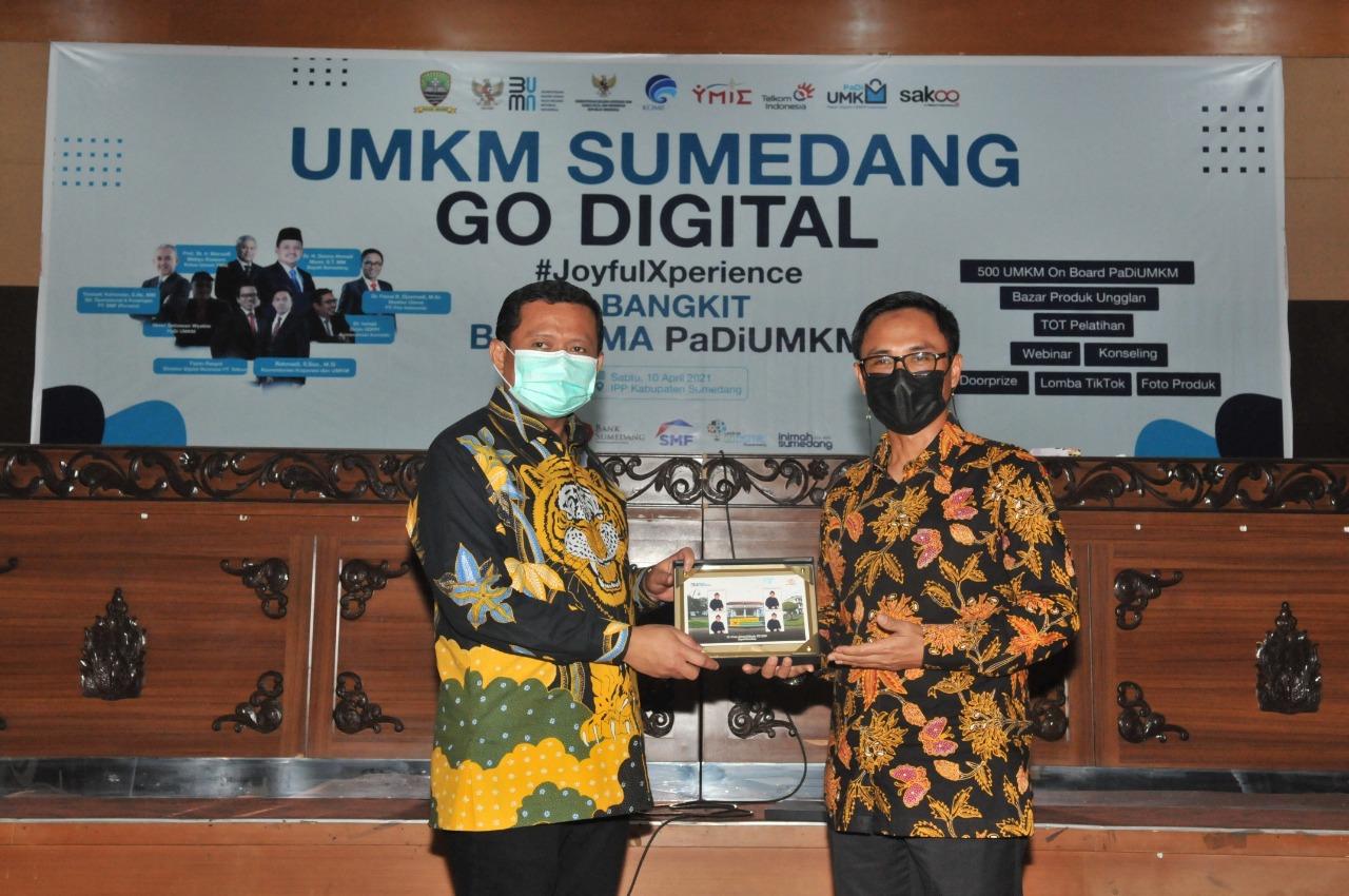 Gallery Photo 10 April 2021. Dirut Pos Indonesia Menjadi Nara Sumber Dalam Webinar PaDi UMKM