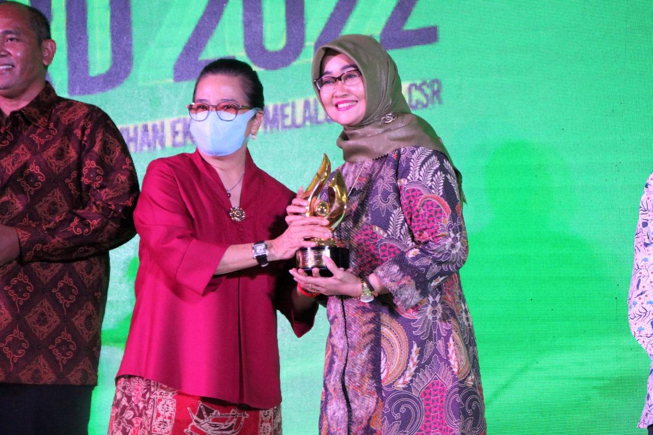 Gallery Photo 11 Agustus 2022. Pos Indonesia Raih Tiga Penghargaan TJSL&CSR Award 2022
