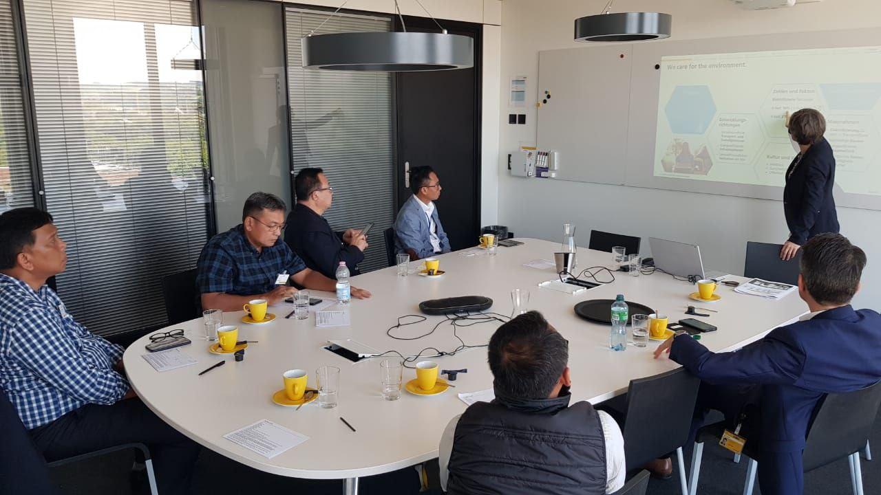 Gallery Photo 11 Mei 2022. Kunjungan ke Swiss Pos, Sorting Center, dan Head Operation Swiss Post