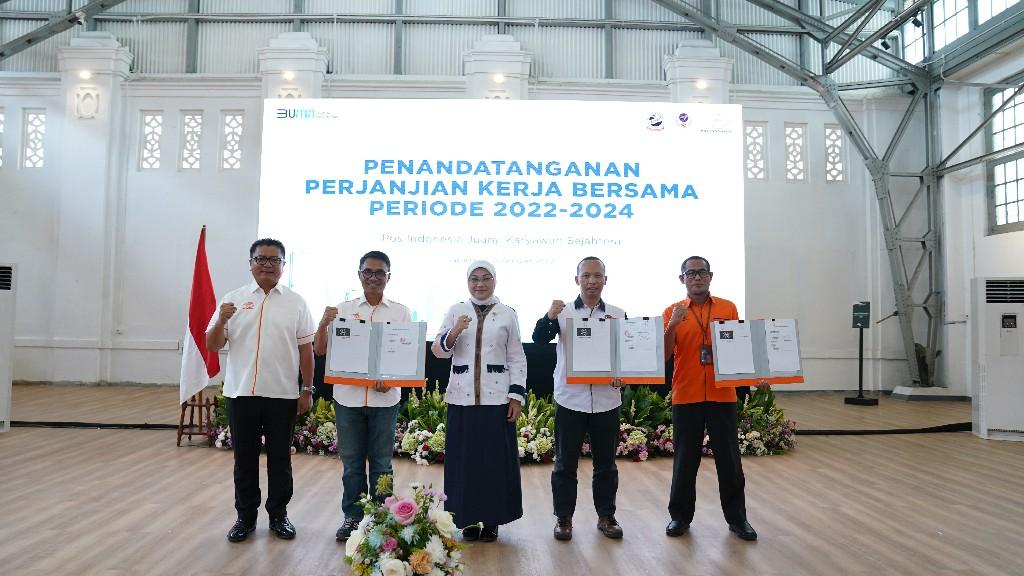 Gallery Photo 12 Desember 2022 - Penandatanganan PKB antara Pos Indonesia dengan Serikat Pekerja
