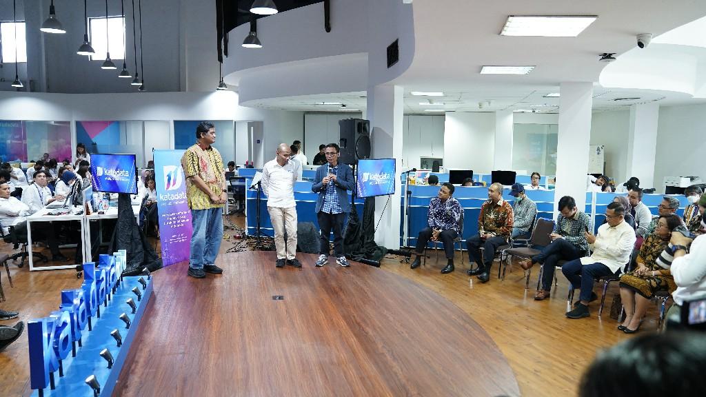 Gallery Photo 13 April 2023 - Award Katadata25 Pejuang Anticovid - 19