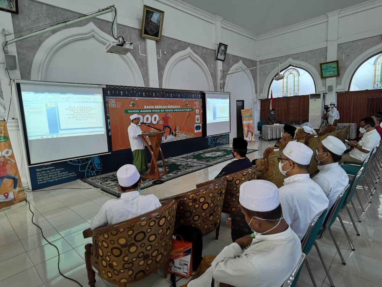 Gallery Photo 16 April 2021. Bangun Ekonomi Kerakyatan, Pos Indonesia Gagas Agen Pos di Pesantren