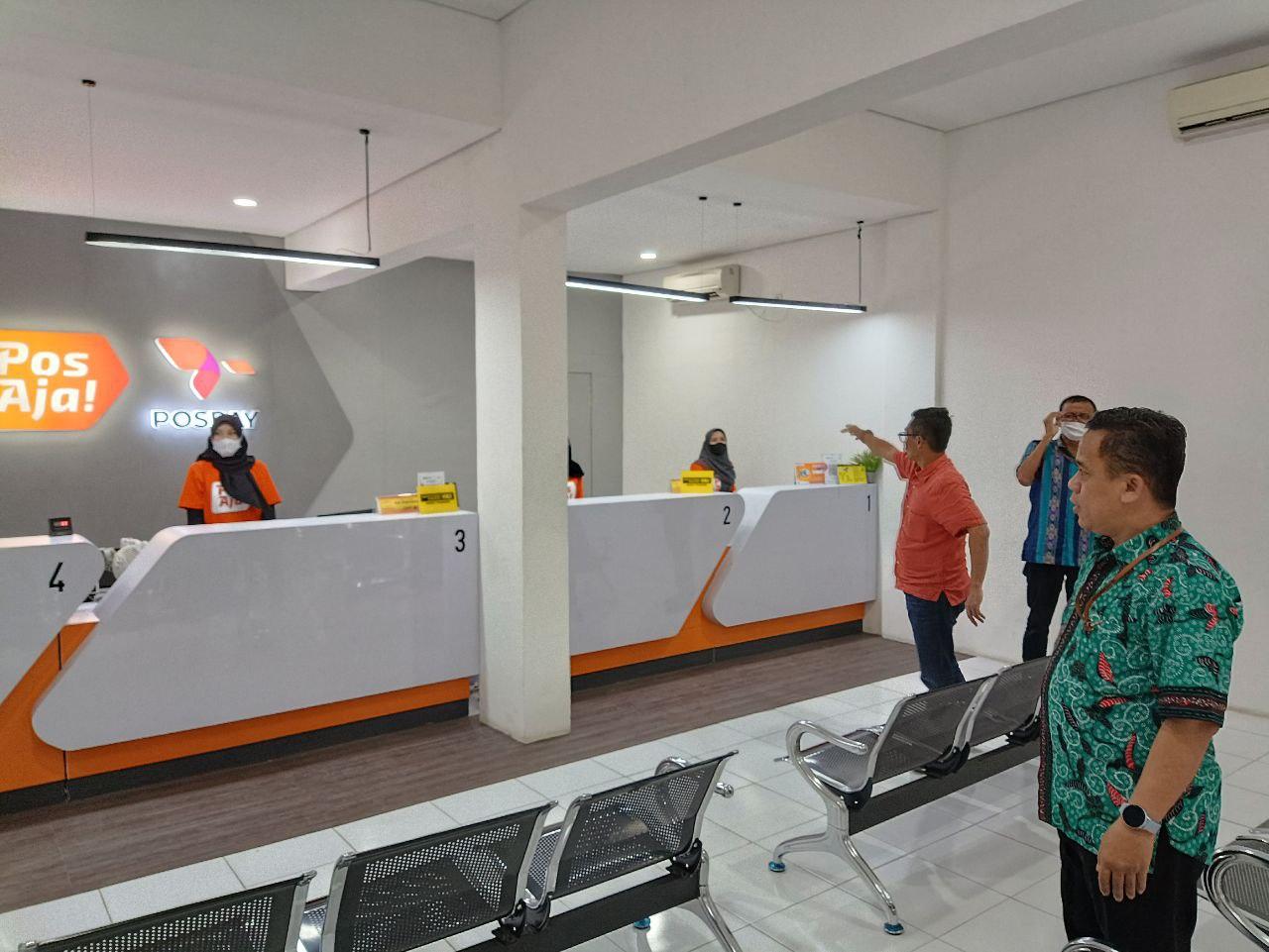 Gallery Photo 25 Juli 2022. Monitoring TPS & War Room Regional 2 oleh Direktur Operasi dan Teknologi Informasi dan Komisaris