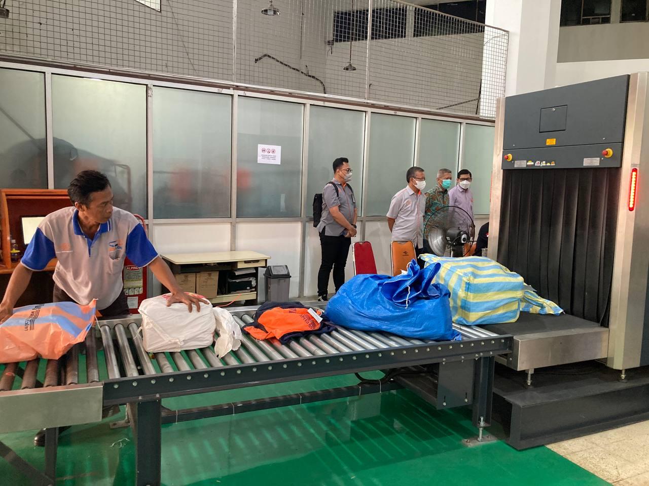 Gallery Photo 25 Juli 2022. Monitoring TPS & War Room Regional 2 oleh Direktur Operasi dan Teknologi Informasi dan Komisaris