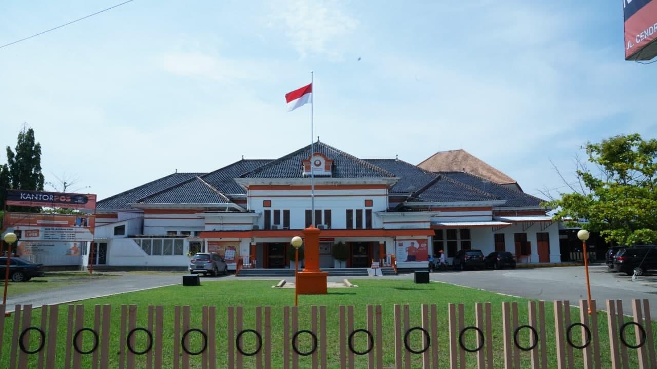 Gallery Photo 27 Oktober 2021. Kunjungan Dirut dan Dirbislog ke KCU Pekalongan