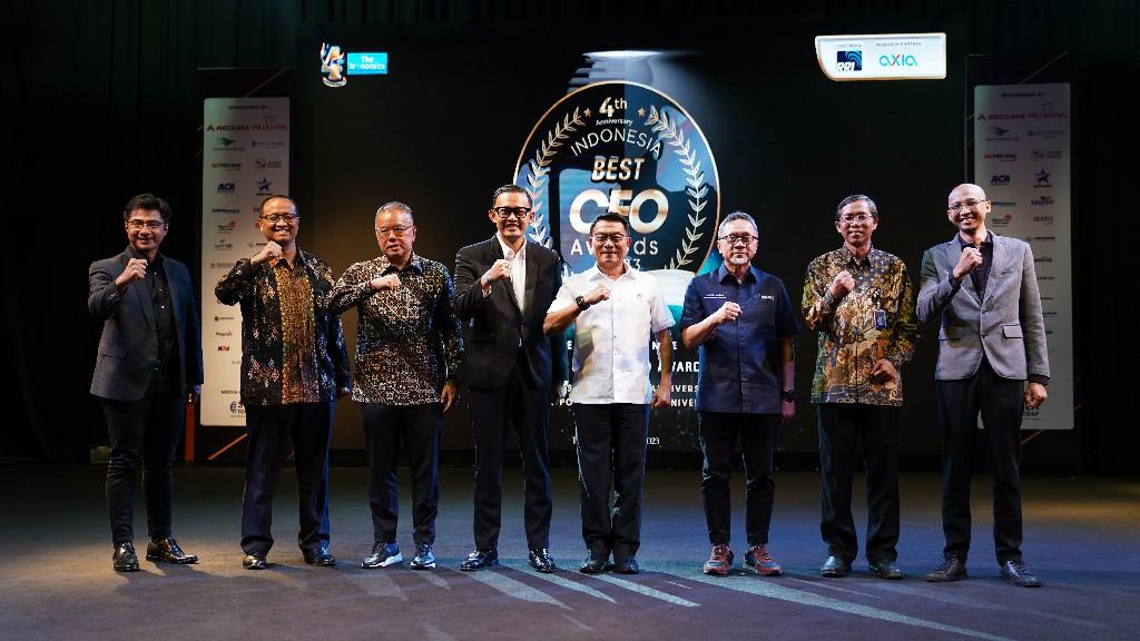 Gallery Photo 6 April 2023 - Dirut Pos Indonesia sebagai Indonesia Best 50 CEO Awards 2023