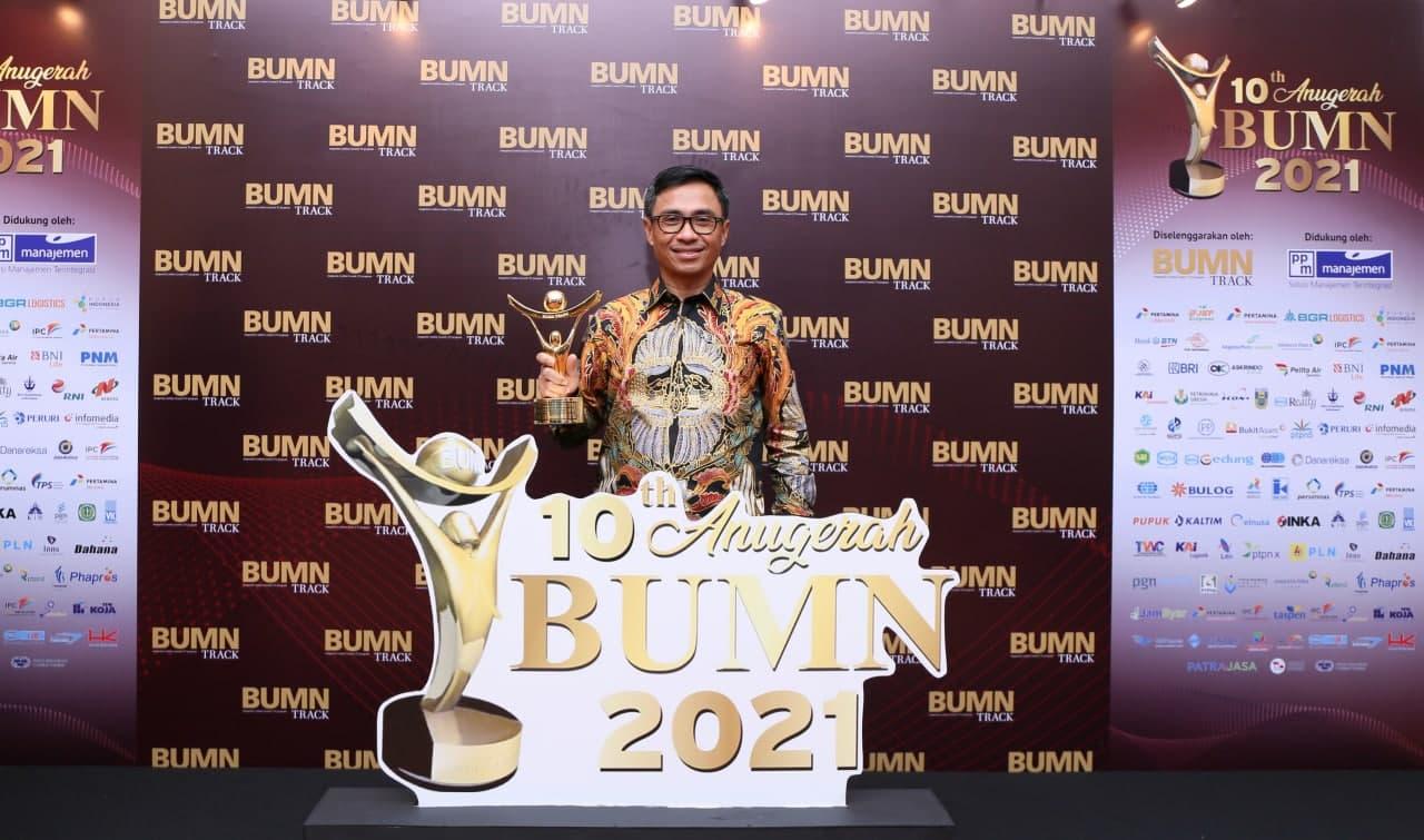 Gallery Photo 8 April 2021. Dirut Pos Indonesia Raih CEO BUMN Terbaik Driving Transformation 2021