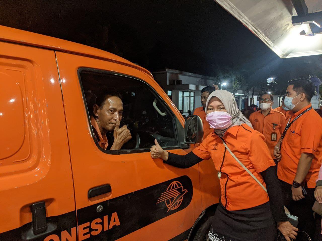 Gallery Photo 8 Desember 2021. Pos Indonesia Peduli Bantu Korban Erupsi Semeru