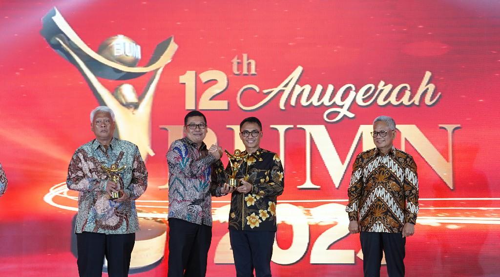 Thumbnail News Anugerah BUMN 2023: PT Pos Indonesia (Persero) Meraih 3 Penghargaan