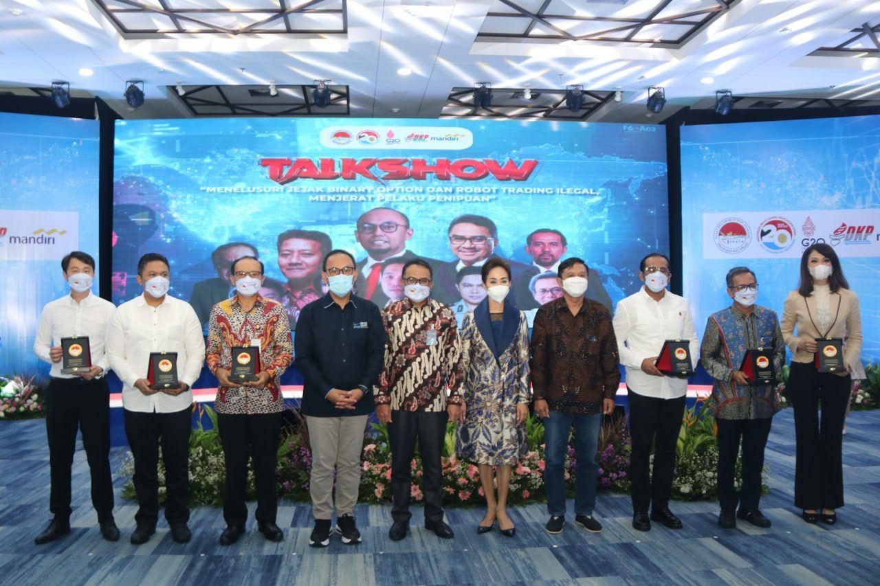 Thumbnail News Launching Sampul Peringatan  2 Dekade Anti Pencucian Uang dan Pencegahan Pembiayaan Terorisme (APUPPT)