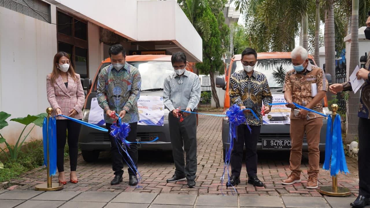 Thumbnail News Pos Indonesia dan PT Nusantara Media Mandiri Launching Pengiriman Perdana STB untuk Bali dan Lampung