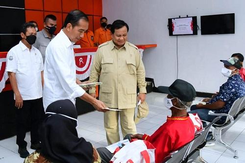 Thumbnail News Presiden Jokowi Bagikan Bantuan Sosial di Kabupaten Maluku Tenggara