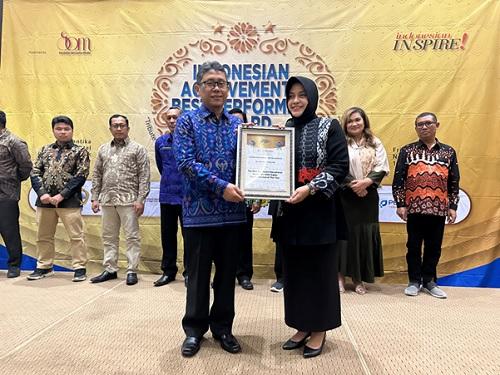 Thumbnail News YPBPI Raih Penghargaan The Best Reputable Educational Institution Highly Recommended of The Year